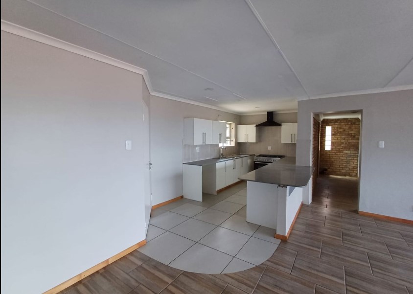 3 Bedroom Property for Sale in Wavecrest Eastern Cape